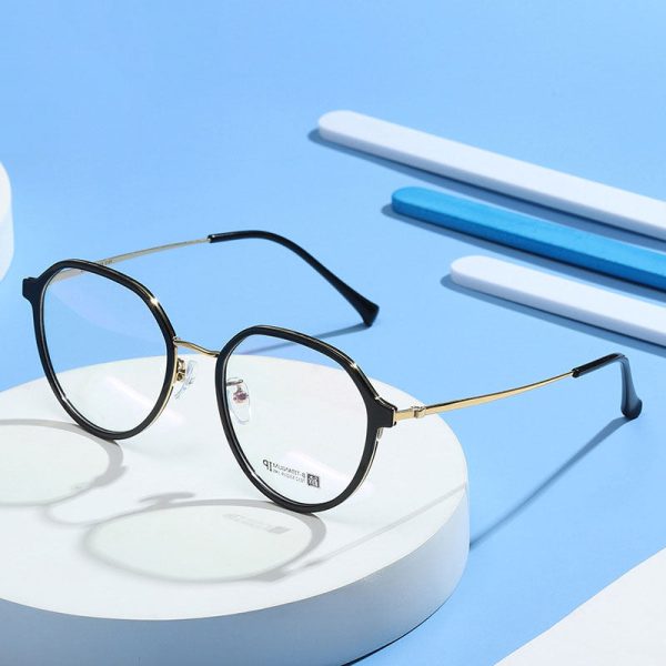 Hotochski Unisex Full Rim Round Beta Titanium Frame Eyeglasses 7012 Online - Image 2