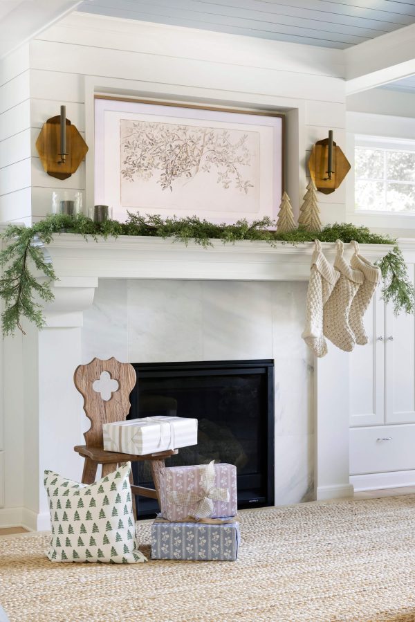 Ribbed Pillar Candle in Moss Fashion - Image 4