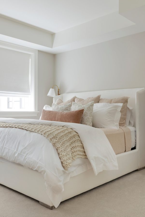 Blake Upholstered Bed For Cheap - Image 3