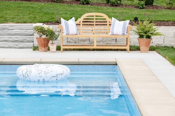 Floral Oversized Pool Float in Spring White For Cheap - Image 3
